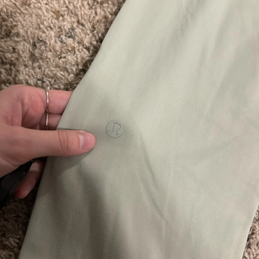 Lululemon Sweatpants - Picture 5 of 8